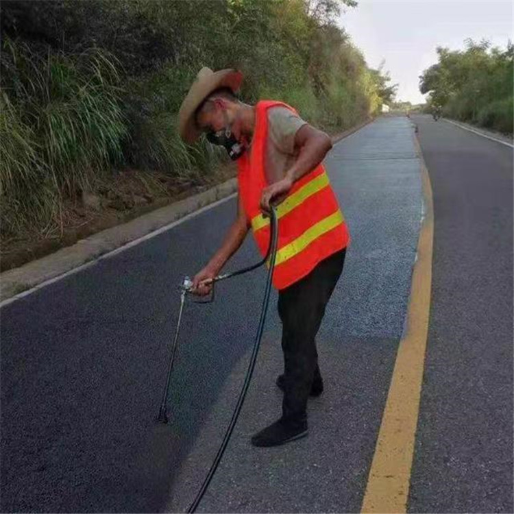 黄浦 彩色防滑路面的底涂是保障路面附着力