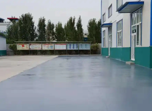 黄浦彩色路面喷涂翻新的材料对冬季